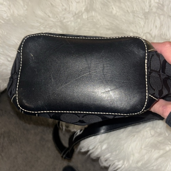 Coach Bucket bag Beautiful with tag - Picture 9 of 9